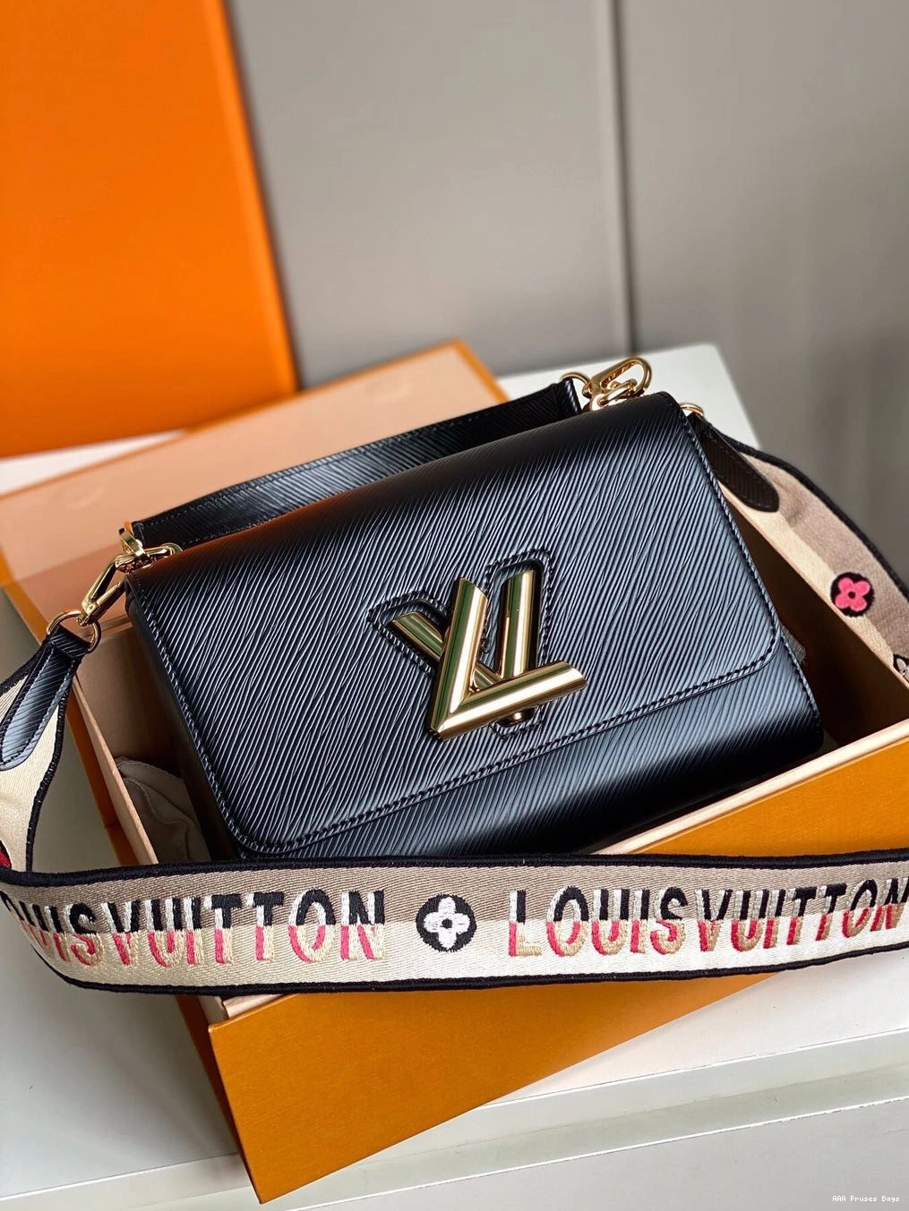 AAA Replica Ru TWIST MM LOUIS VUITTON 0731